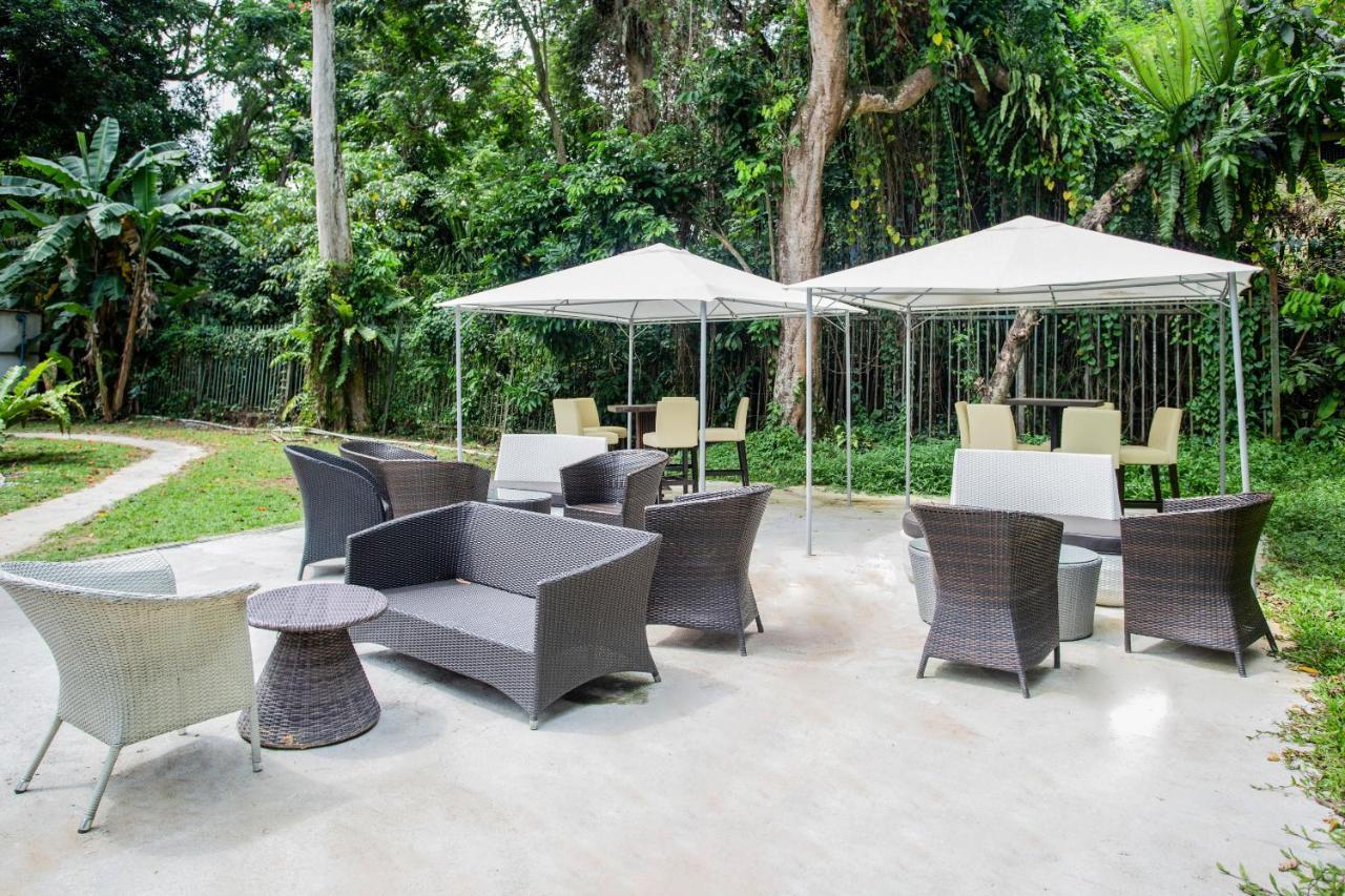 Oyo 104 Pegasus Hotel Singapore Eksteriør billede