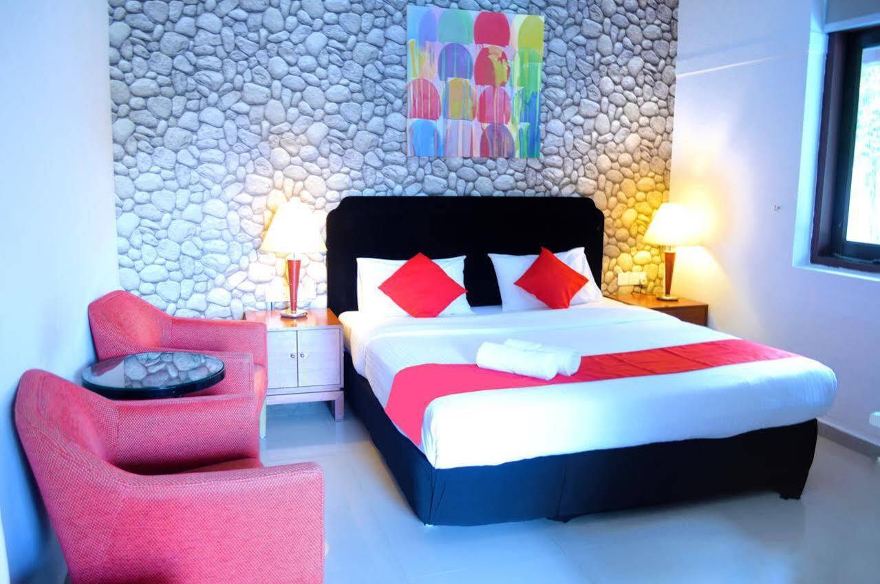 Oyo 104 Pegasus Hotel Singapore Eksteriør billede